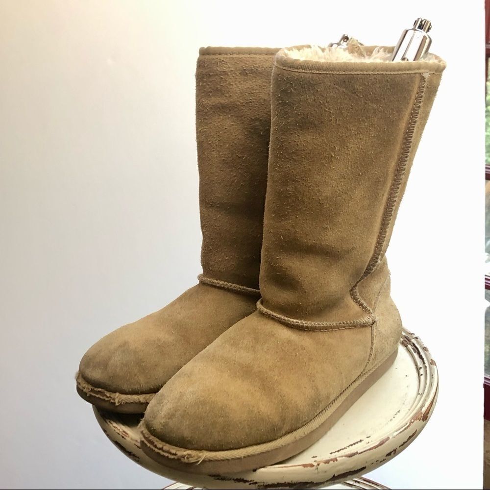 TARGET GENUINE SUEDE SHERPA LINED WINTER BOOTS SIZE 6